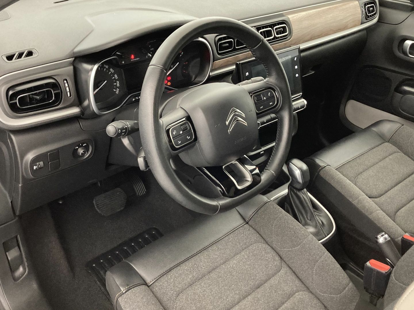 Citroen C3 PureTech 110 S&S Shine EAT6 81 kW (110 CV)