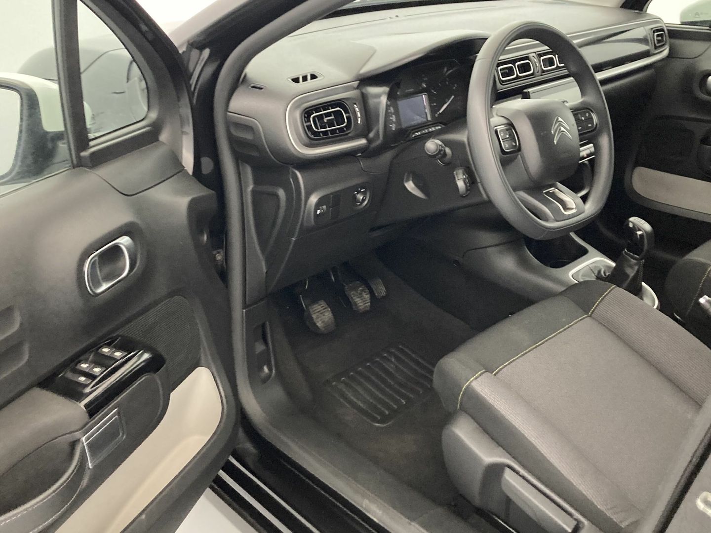 Citroen C3 PureTech 82 Shine 61 kW (83 CV)