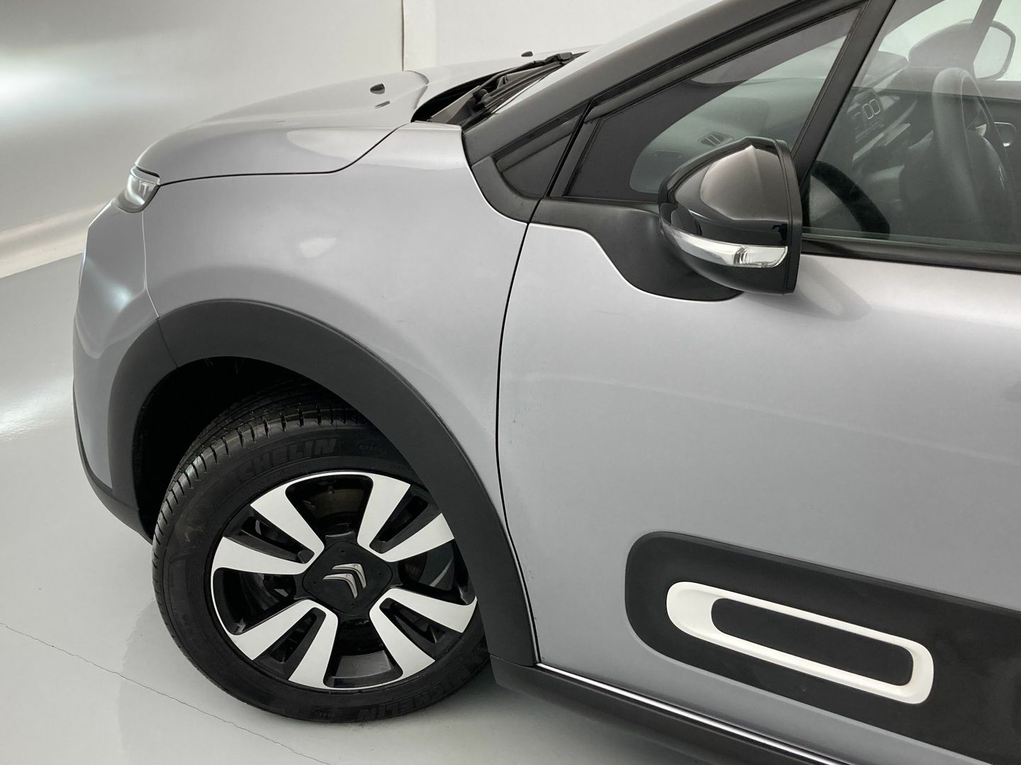 Citroen C3 PureTech 82 Shine 61 kW (83 CV)