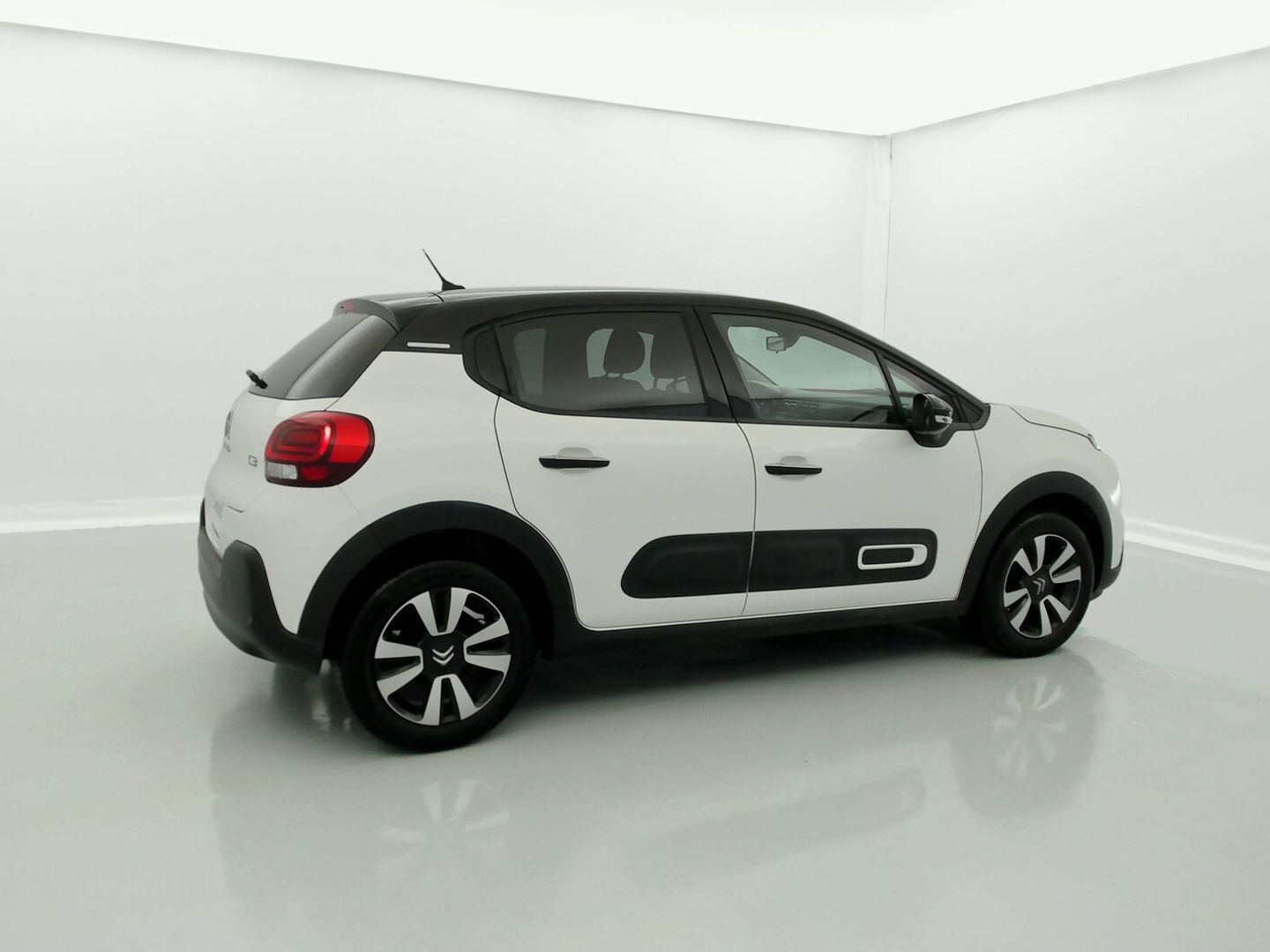Citroen C3 PureTech 82 Shine 61 kW (83 CV)