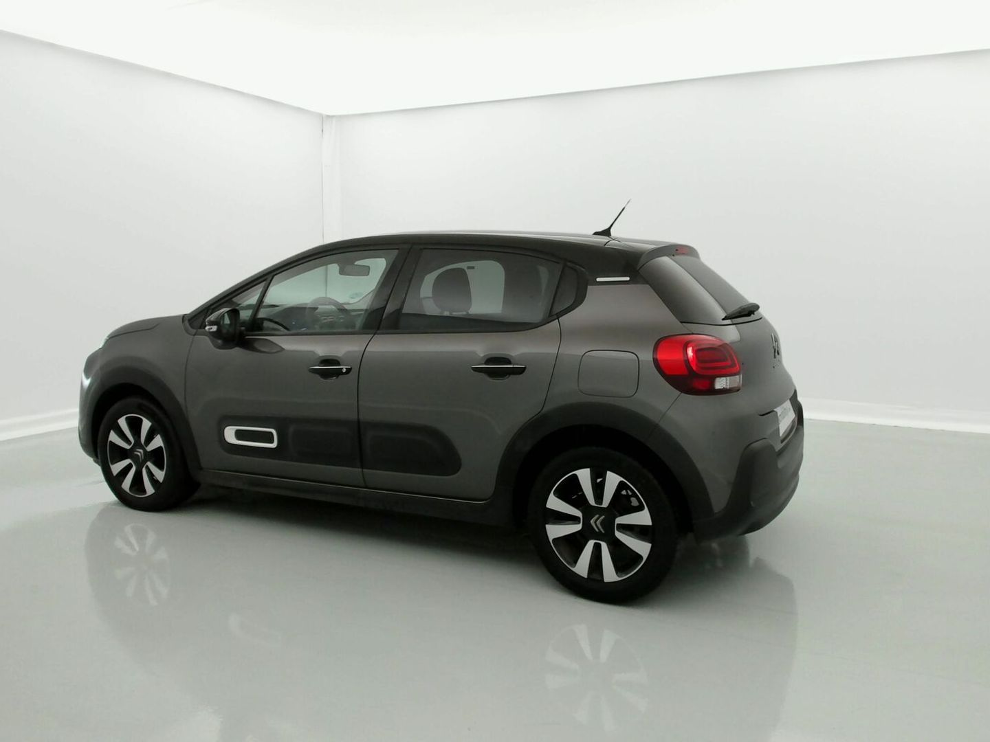 Citroen C3 PureTech 110 S&S Shine EAT6 81 kW (110 CV)