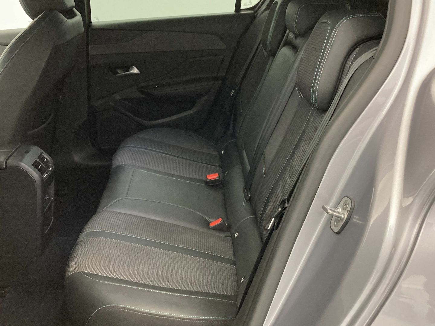 Peugeot 308 PureTech 130 S&S Allure EAT8 96 kW (130 CV)