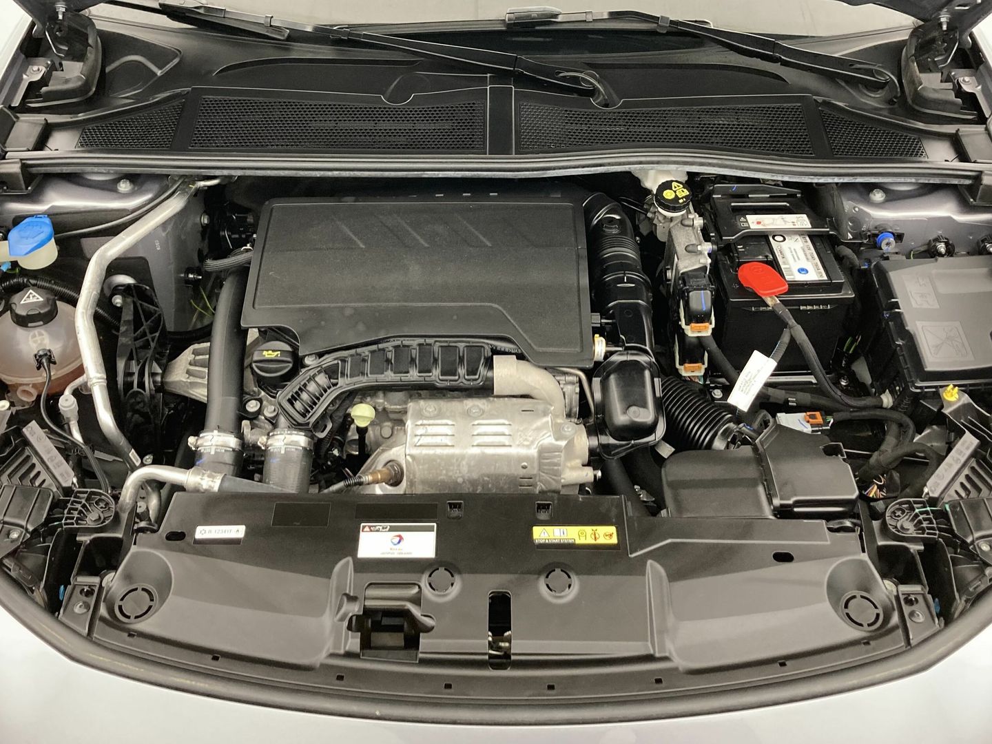 Peugeot 308 PureTech 130 S&S Allure EAT8 96 kW (130 CV)