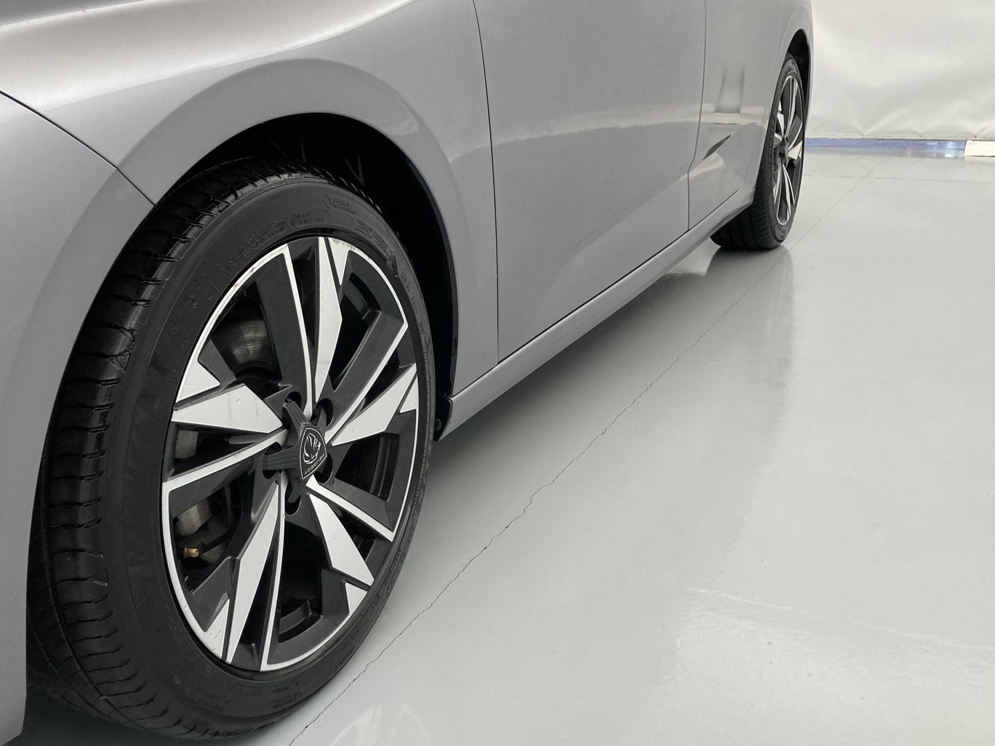 Peugeot 308 PureTech 130 S&S Allure EAT8 96 kW (130 CV)