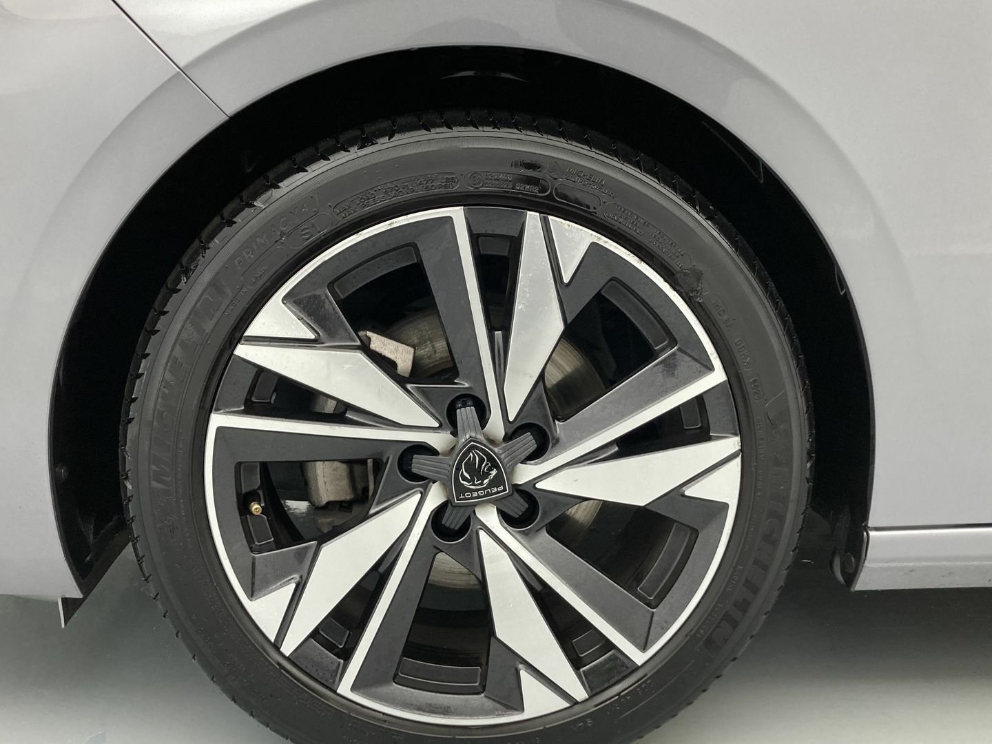 Peugeot 308 PureTech 130 S&S Allure EAT8 96 kW (130 CV)
