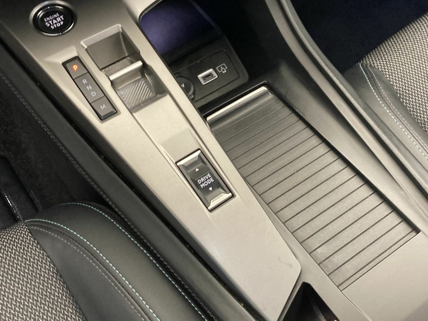 Peugeot 308 PureTech 130 S&S Allure EAT8 96 kW (130 CV)