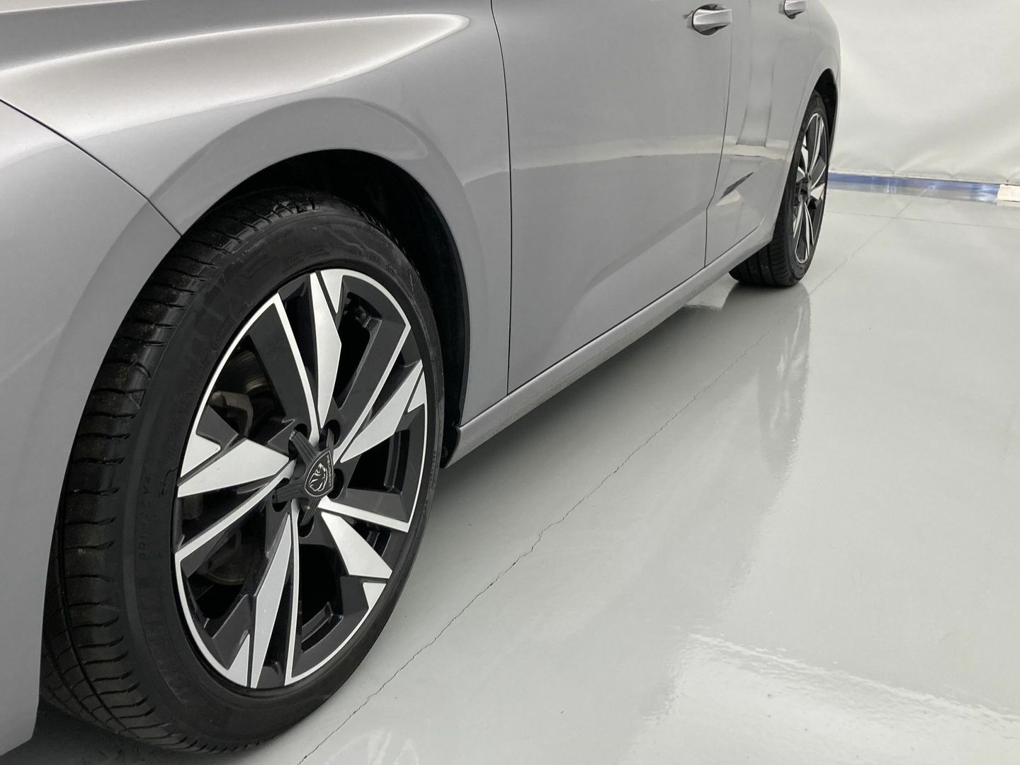 Peugeot 308 PureTech 130 S&S Allure EAT8 96 kW (130 CV)