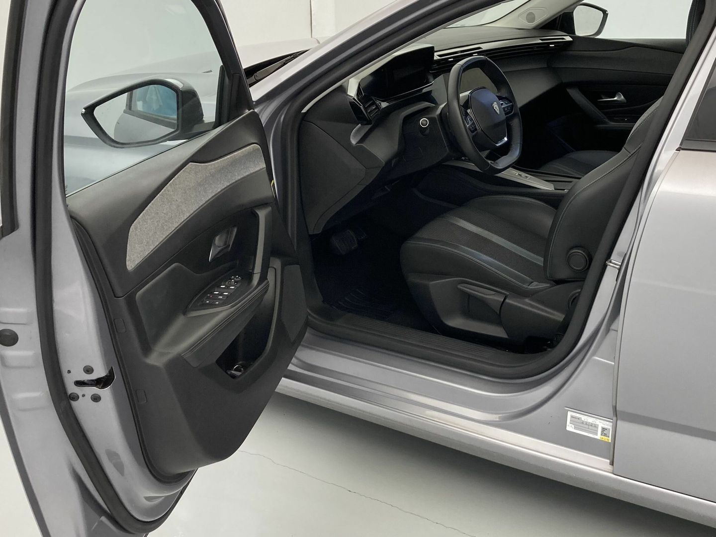 Peugeot 308 PureTech 130 S&S Allure EAT8 96 kW (130 CV)