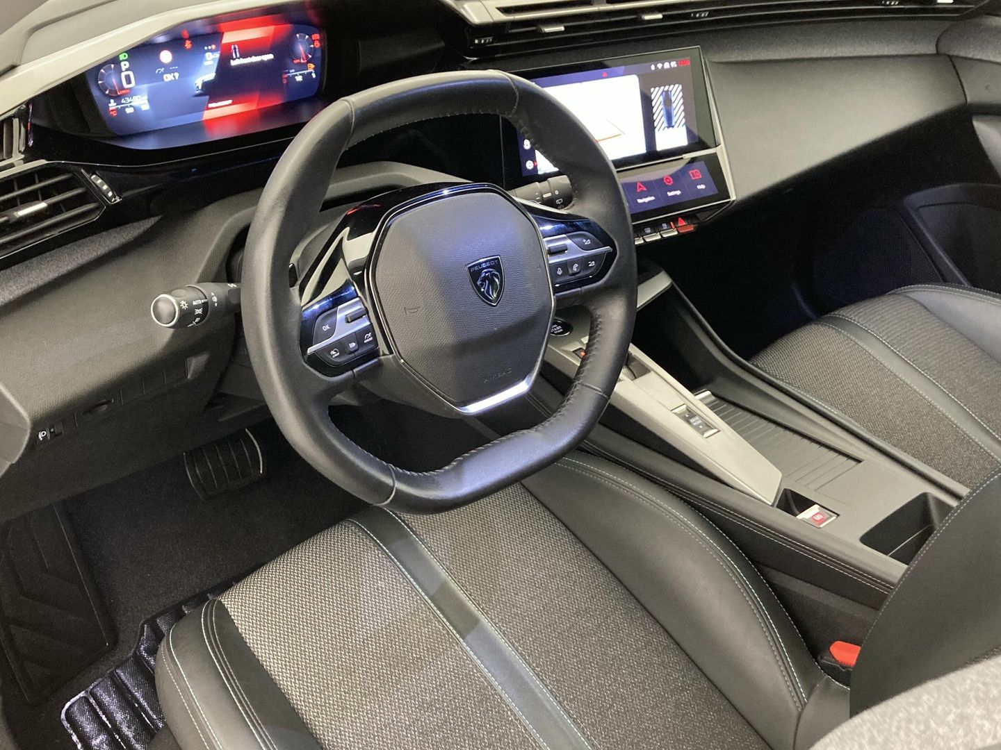 Peugeot 308 PureTech 130 S&S Allure EAT8 96 kW (130 CV)