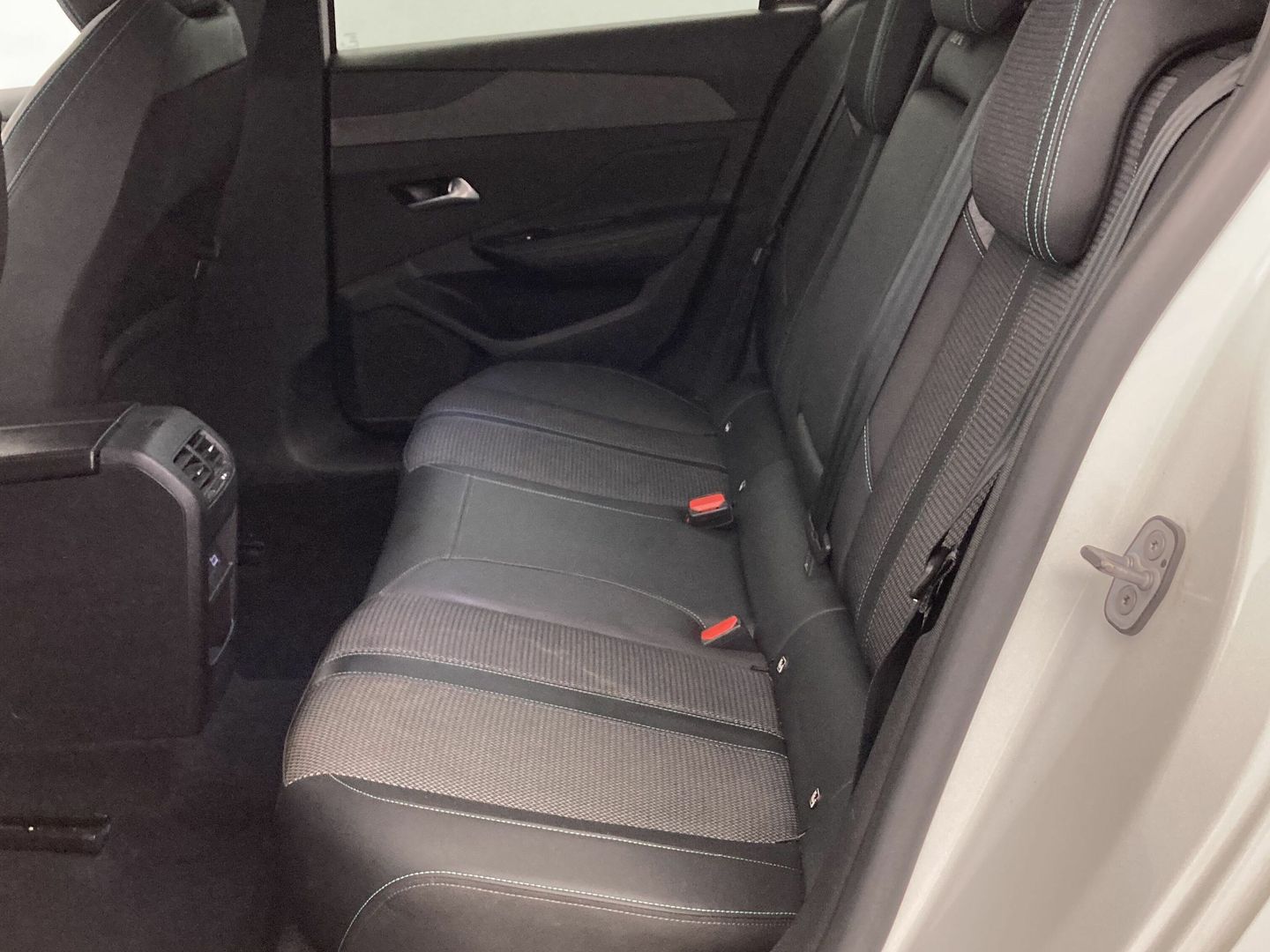 Peugeot 308 PureTech 130 S&S Allure EAT8 96 kW (130 CV)