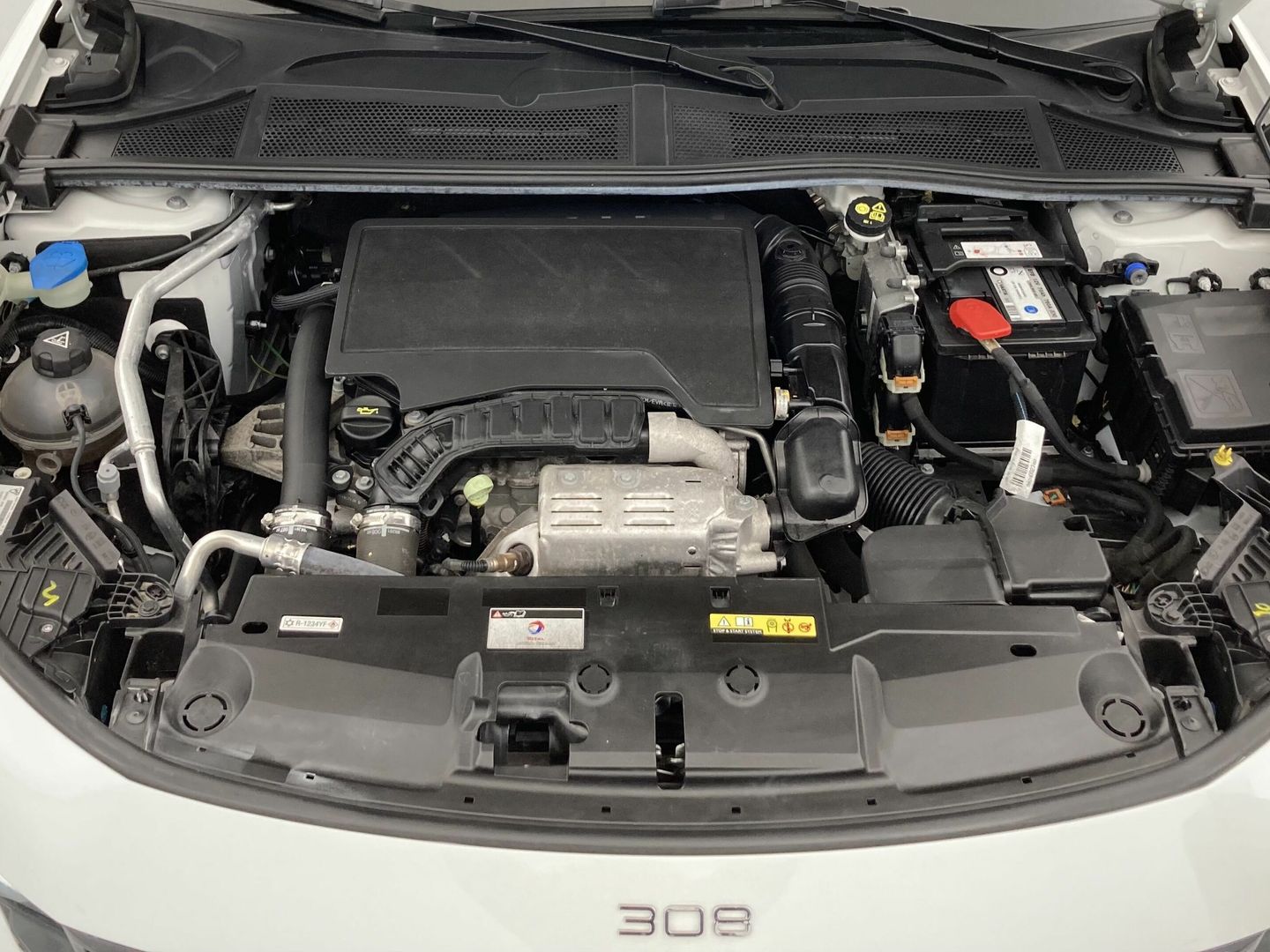 Peugeot 308 PureTech 130 S&S Allure EAT8 96 kW (130 CV)