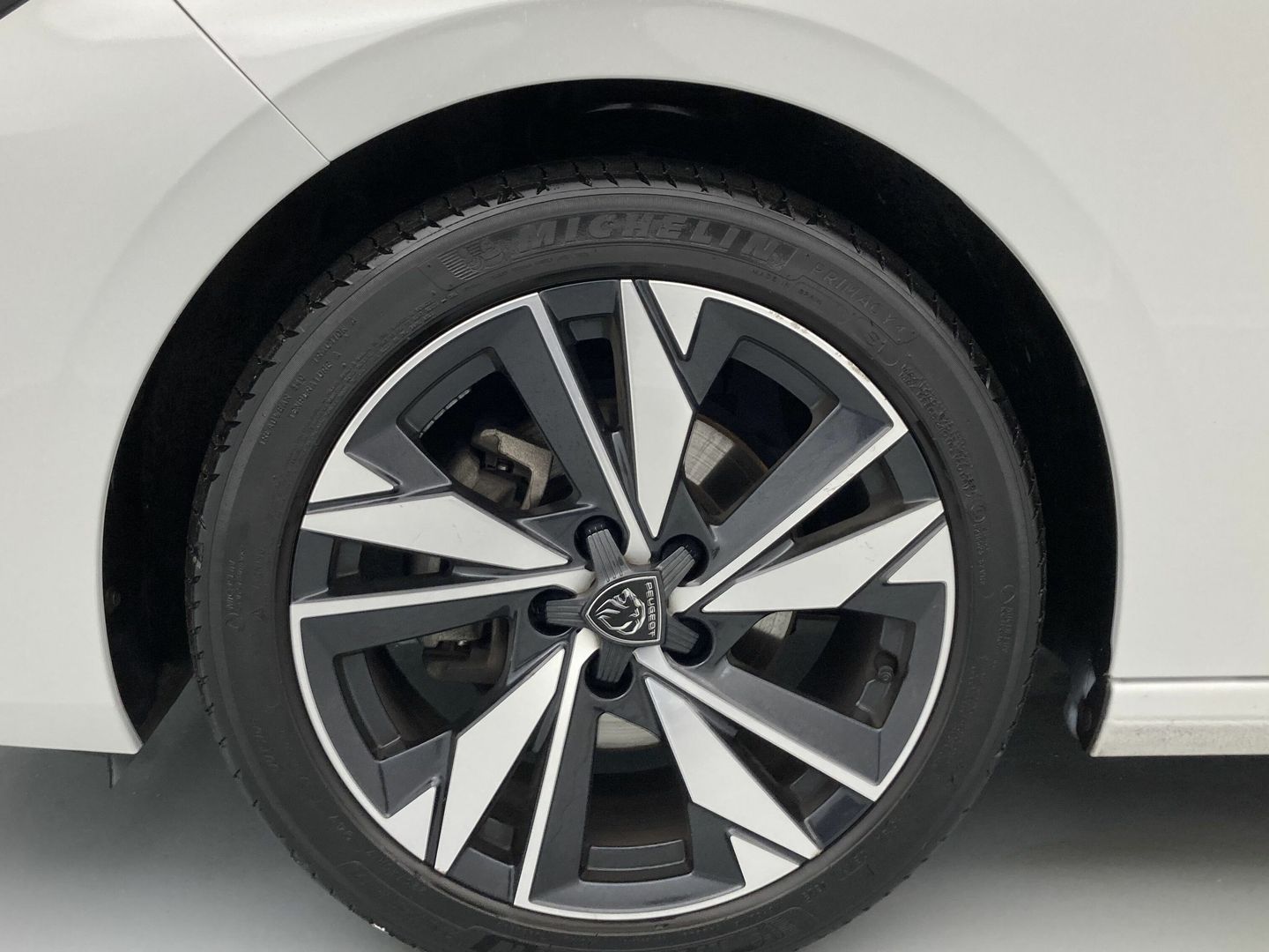 Peugeot 308 PureTech 130 S&S Allure EAT8 96 kW (130 CV)