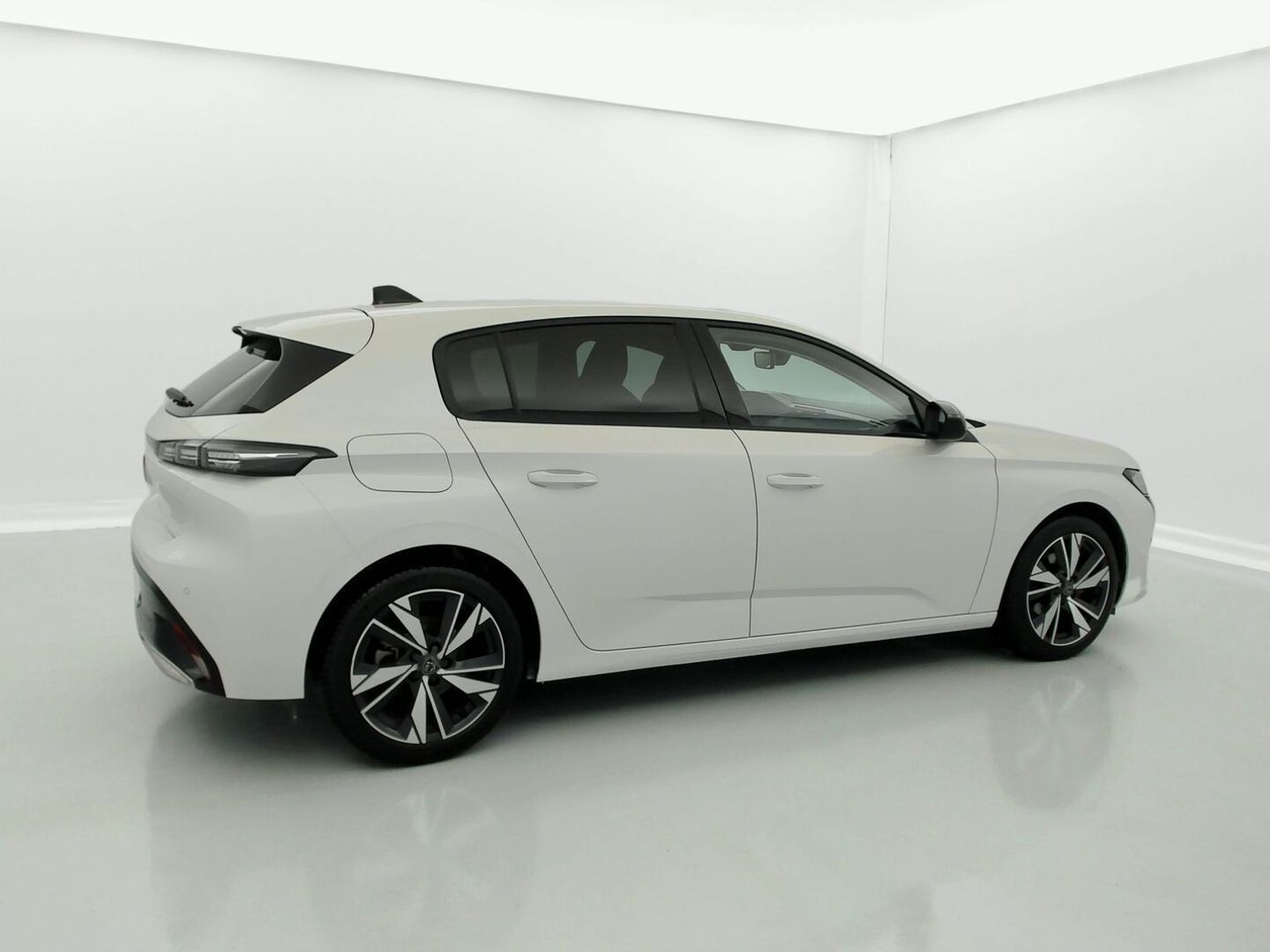Peugeot 308 PureTech 130 S&S Allure EAT8 96 kW (130 CV)