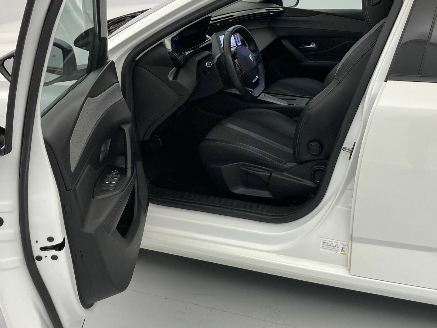 Peugeot 308 PureTech 130 S&S Allure EAT8 96 kW (130 CV)