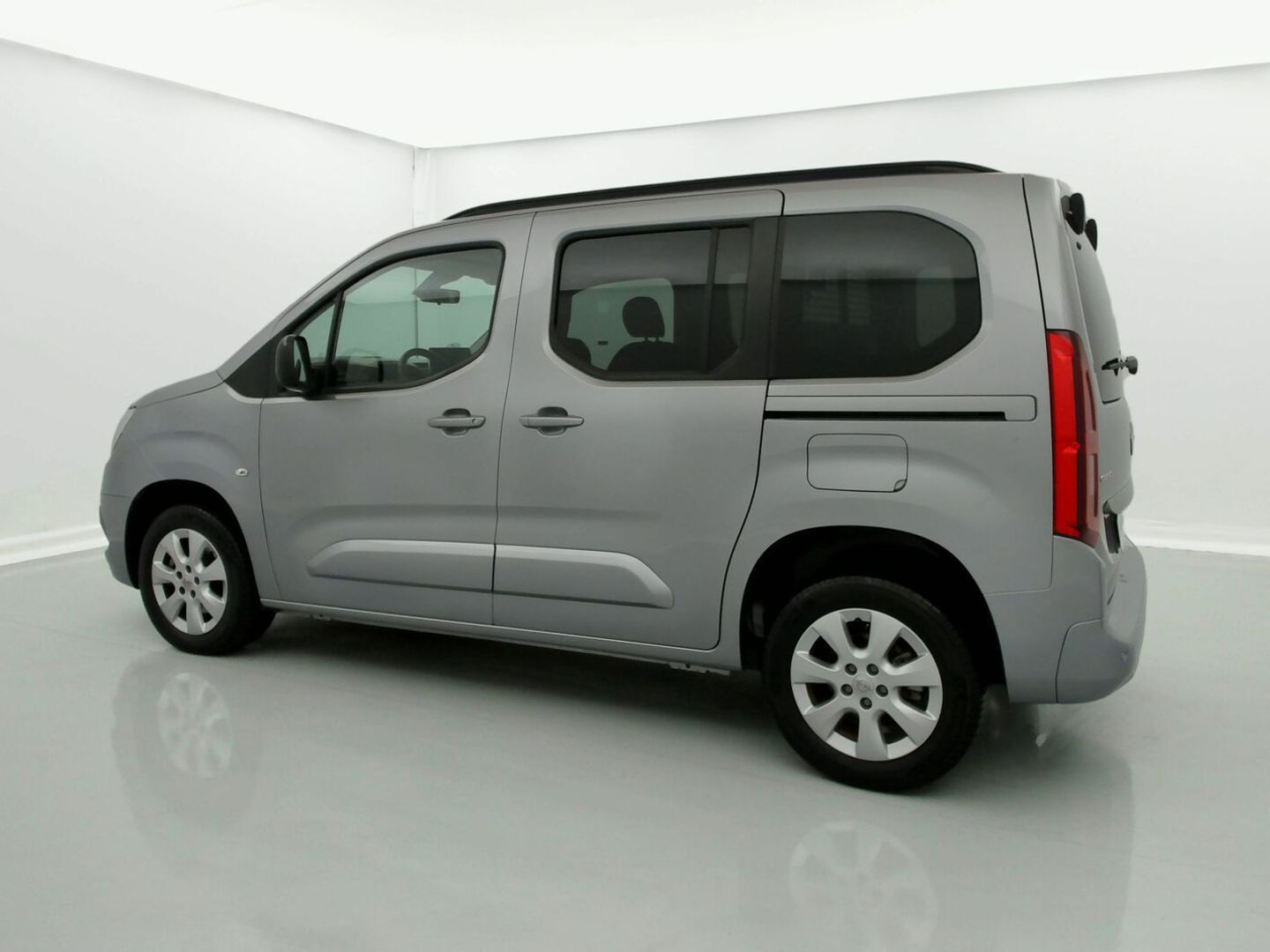 Opel Combo Life 1.5 TD Business Elegance Plus L 75 kW (102 CV)