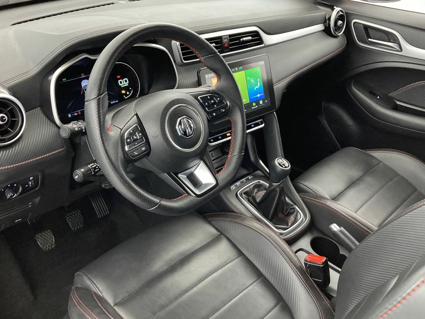 MG ZS 1.5 Luxury 78 kW (106 CV)