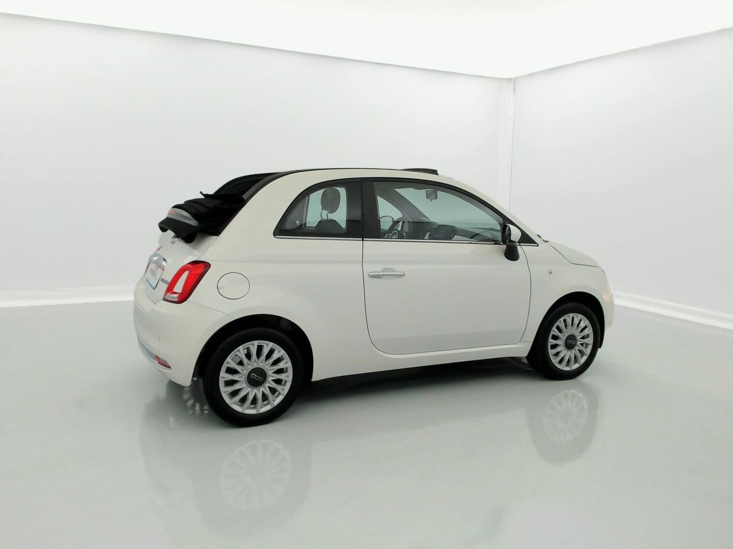Fiat 500C 1.0 Hybrid Dolcevita 51 kW (70 CV)