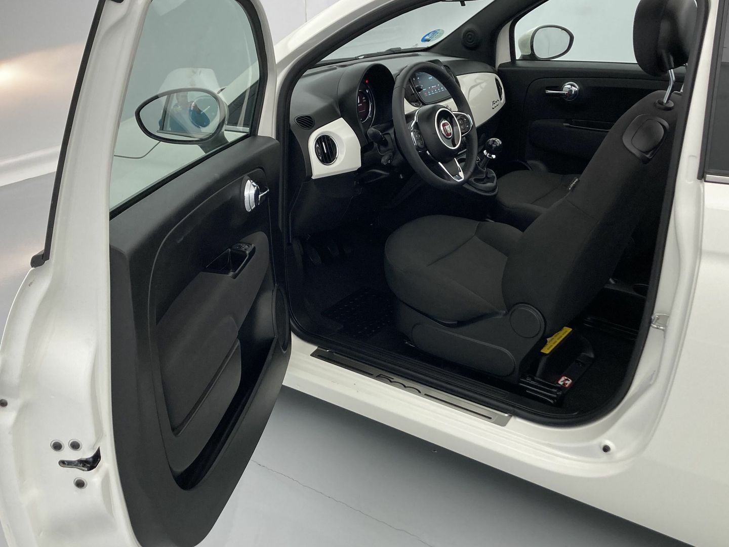 Fiat 500C 1.0 Hybrid Dolcevita 51 kW (70 CV)
