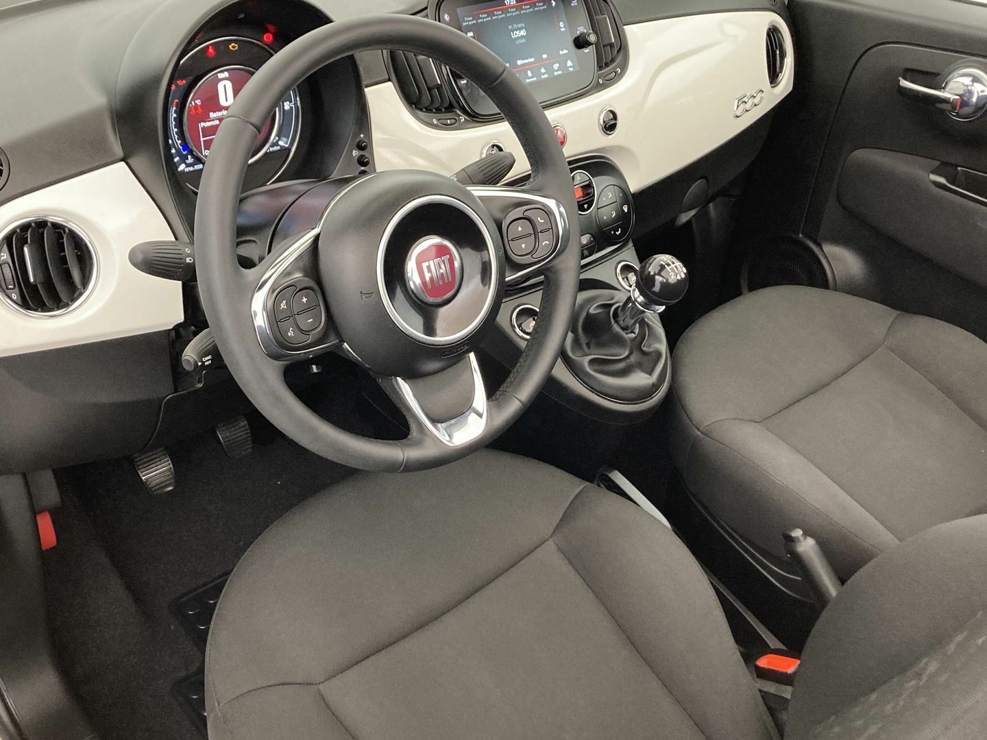 Fiat 500C 1.0 Hybrid Dolcevita 51 kW (70 CV)