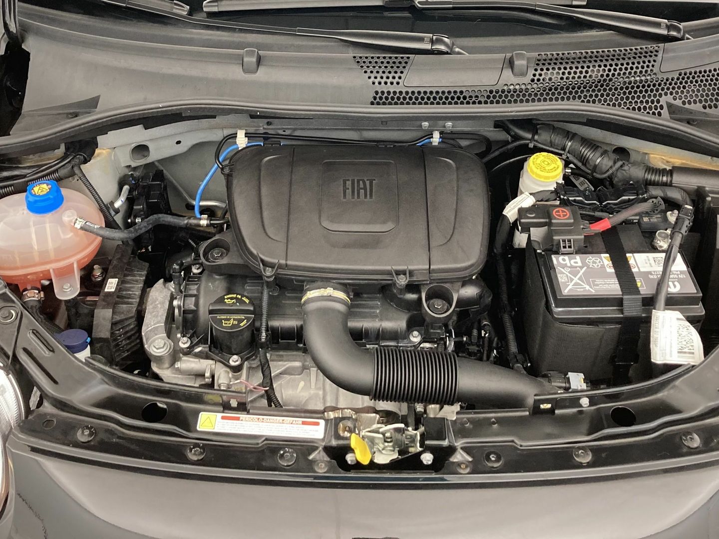 Fiat 500C 1.0 Hybrid Dolcevita 51 kW (70 CV)