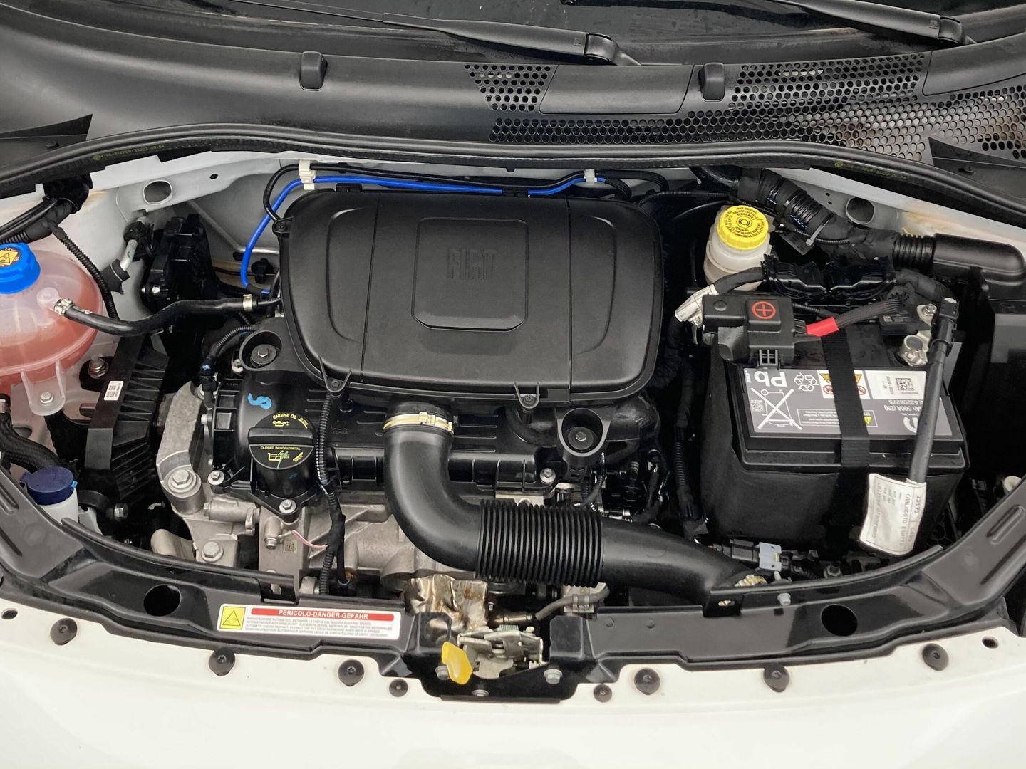 Fiat 500C 1.0 Hybrid Dolcevita 51 kW (70 CV)