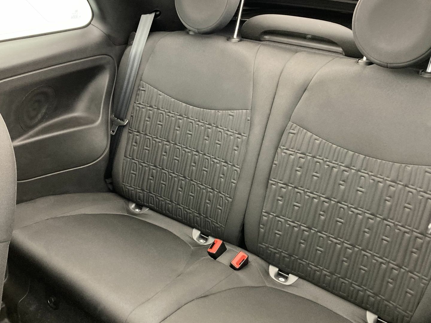 Fiat 500C 1.0 Hybrid Dolcevita 51 kW (70 CV)