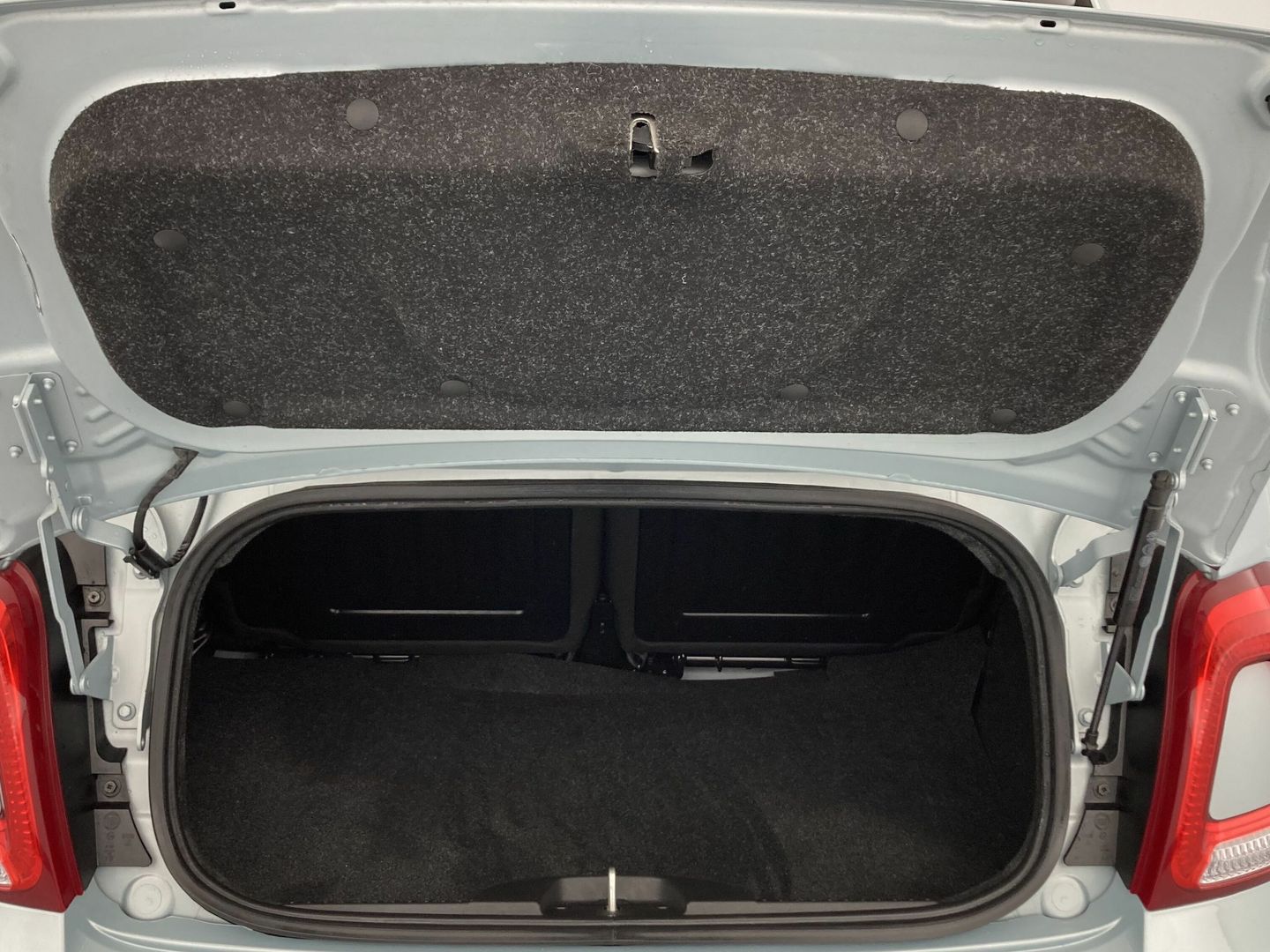 Fiat 500C 1.0 Hybrid Dolcevita 51 kW (70 CV)