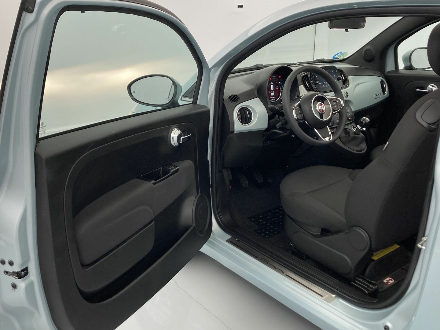 Fiat 500C 1.0 Hybrid Dolcevita 51 kW (70 CV)