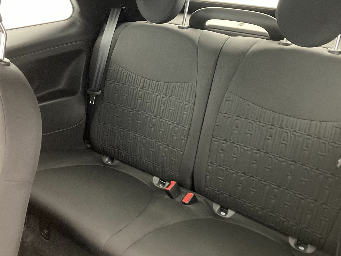 Fiat 500C 1.0 Hybrid Dolcevita 51 kW (70 CV)