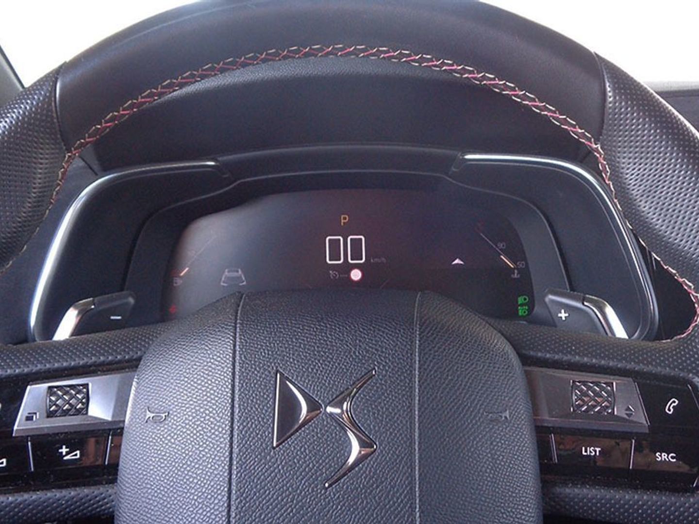 DS DS7 Crossback BlueHDi 130 DE Performance Line AT 96 kW (130 CV)