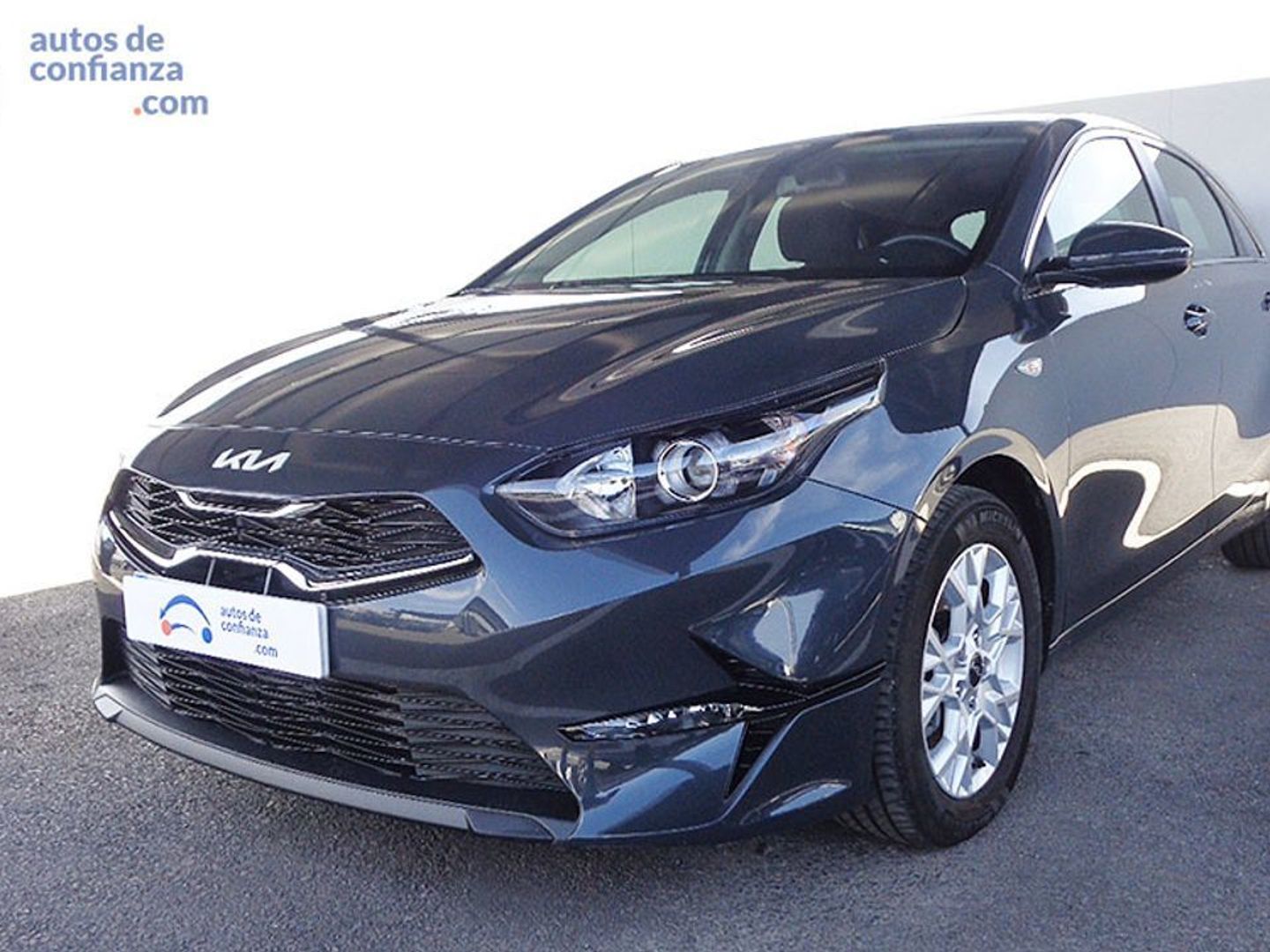 Kia Ceed 1.0 T-GDI Drive 74 kW (100 CV) Gris Compact