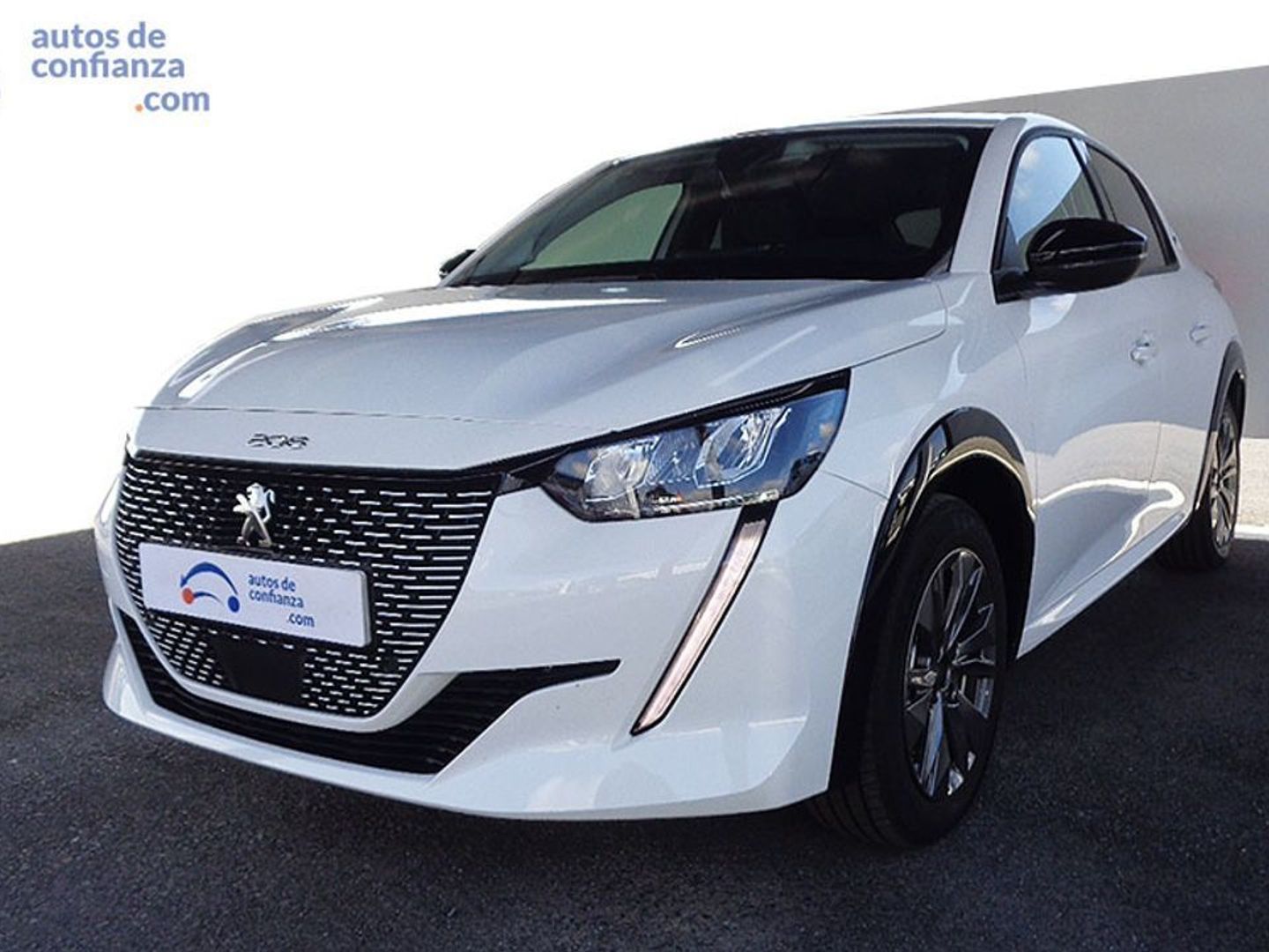 Peugeot e-208 Eléctrico Allure 100 kW (136 CV)