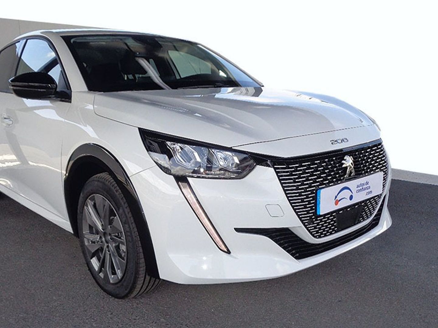 Peugeot e-208 Eléctrico Allure 100 kW (136 CV)