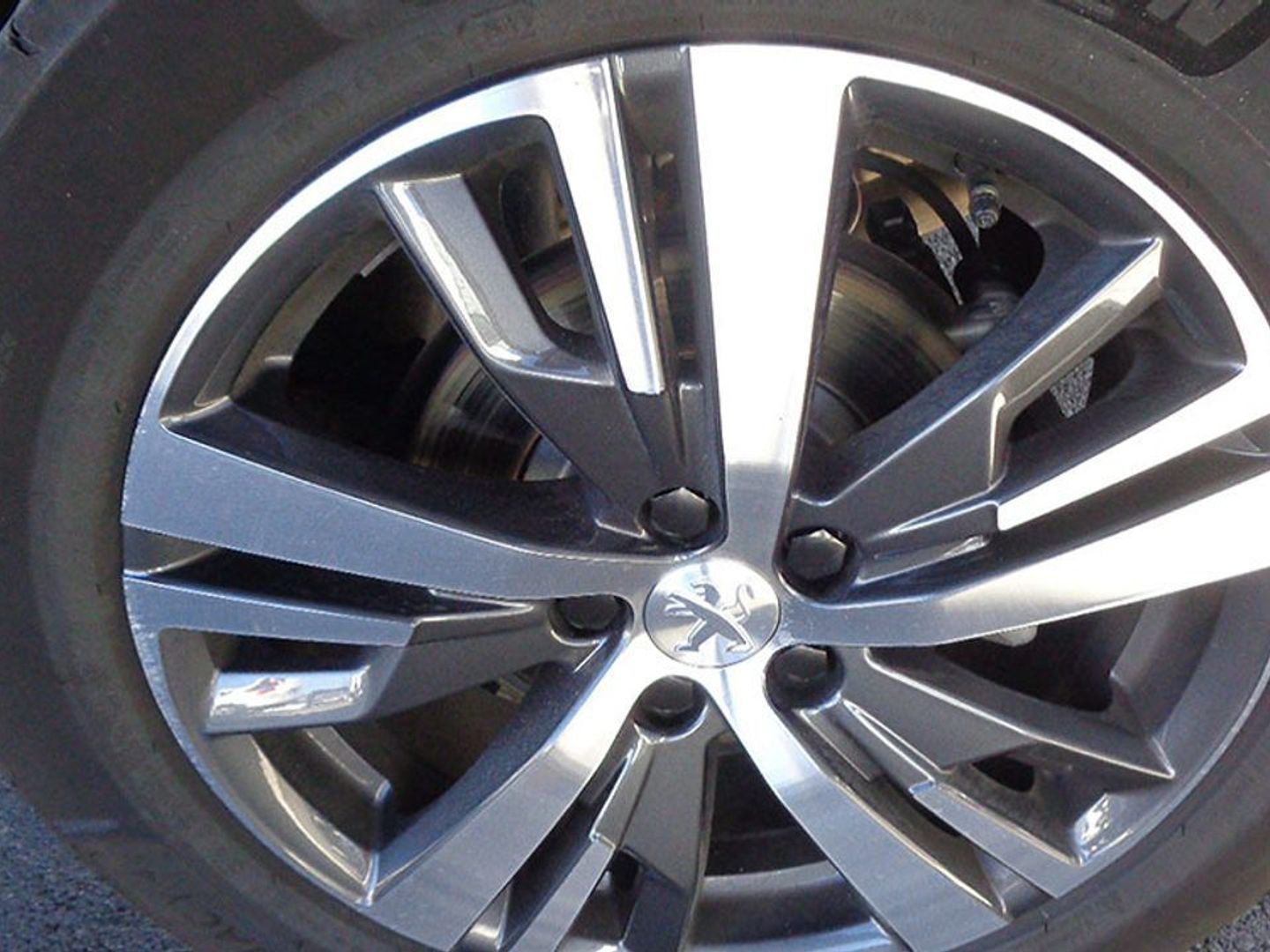Peugeot 3008 PureTech 130 S&S Allure 96 kW (130 CV)