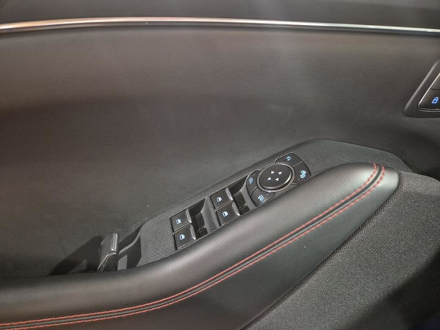 Ford Mustang Mach-E AWD Batería 98.8Kwh 258 kW (351 CV)