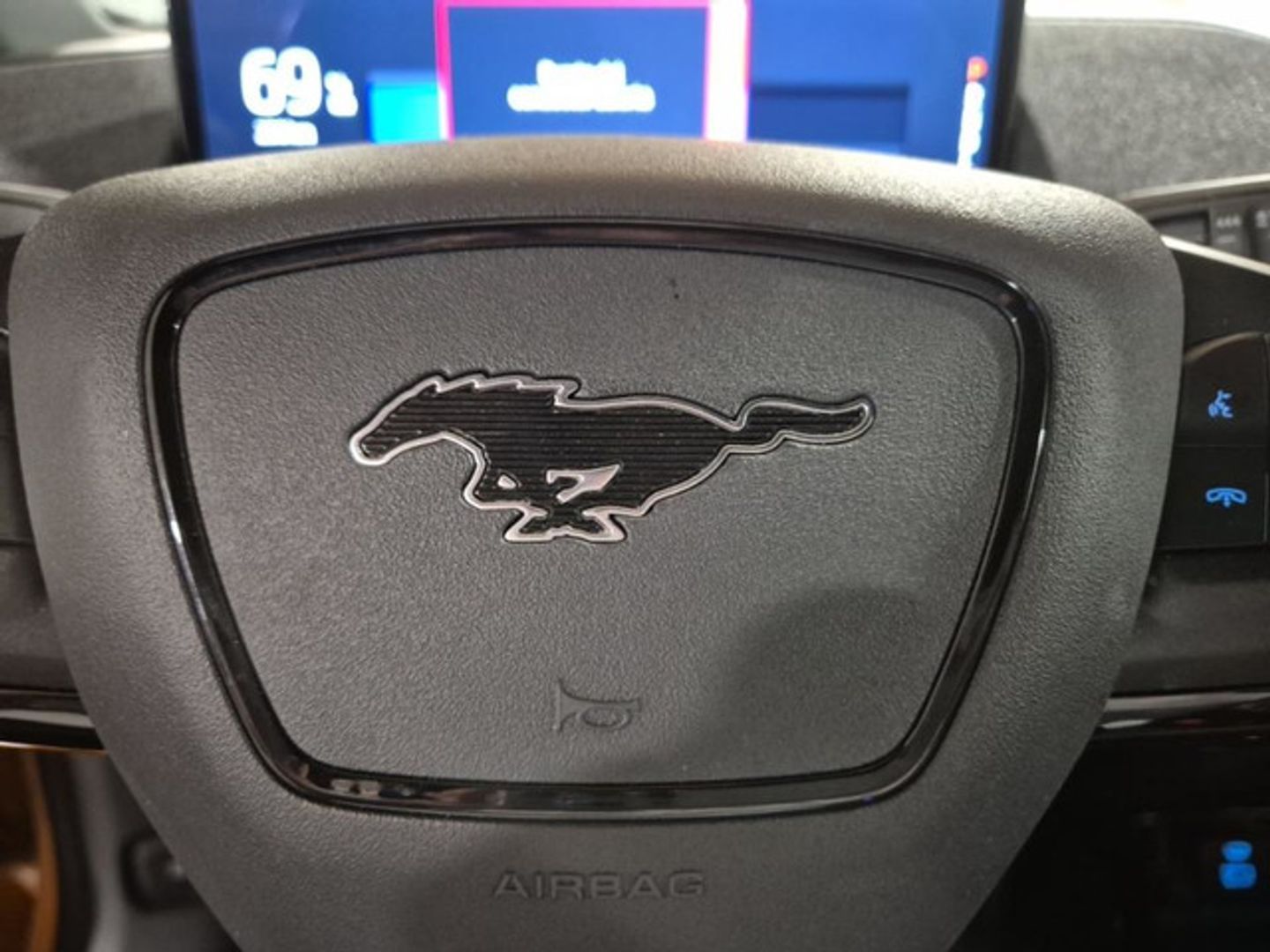Ford Mustang Mach-E AWD Batería 98.8Kwh 258 kW (351 CV)