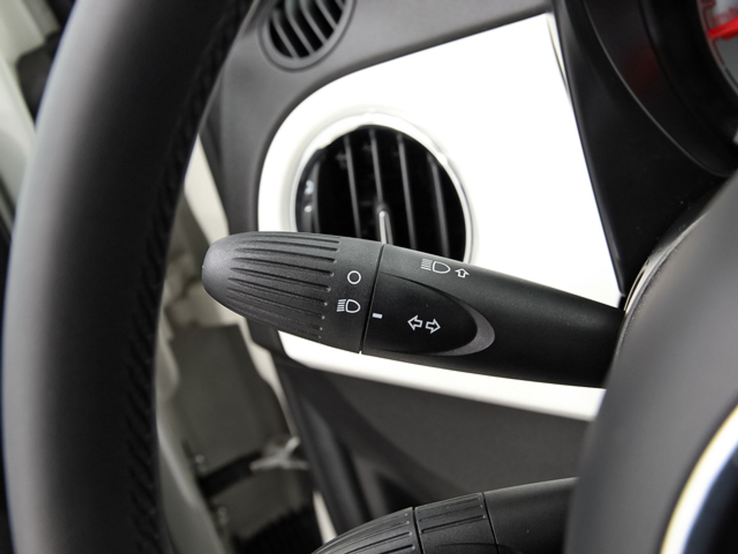 Fiat 500 1.0 Hybrid Cult 51 kW (70 CV)