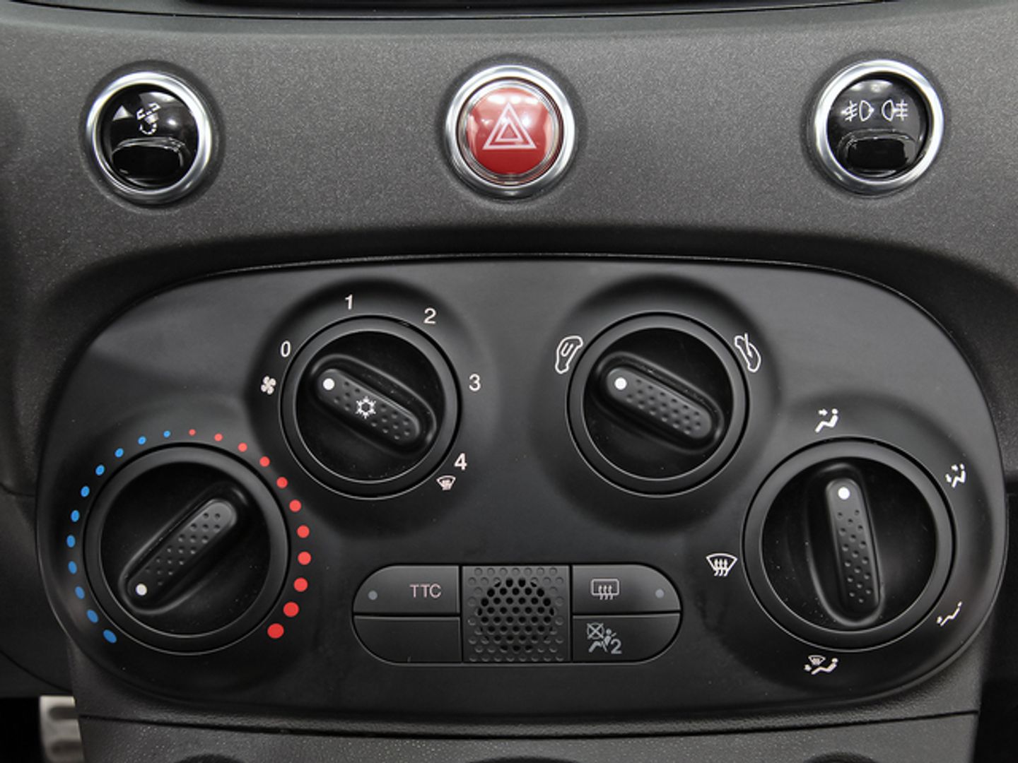 Abarth 500C 1.4 16v T-Jet 695C 132 kW (180 CV)