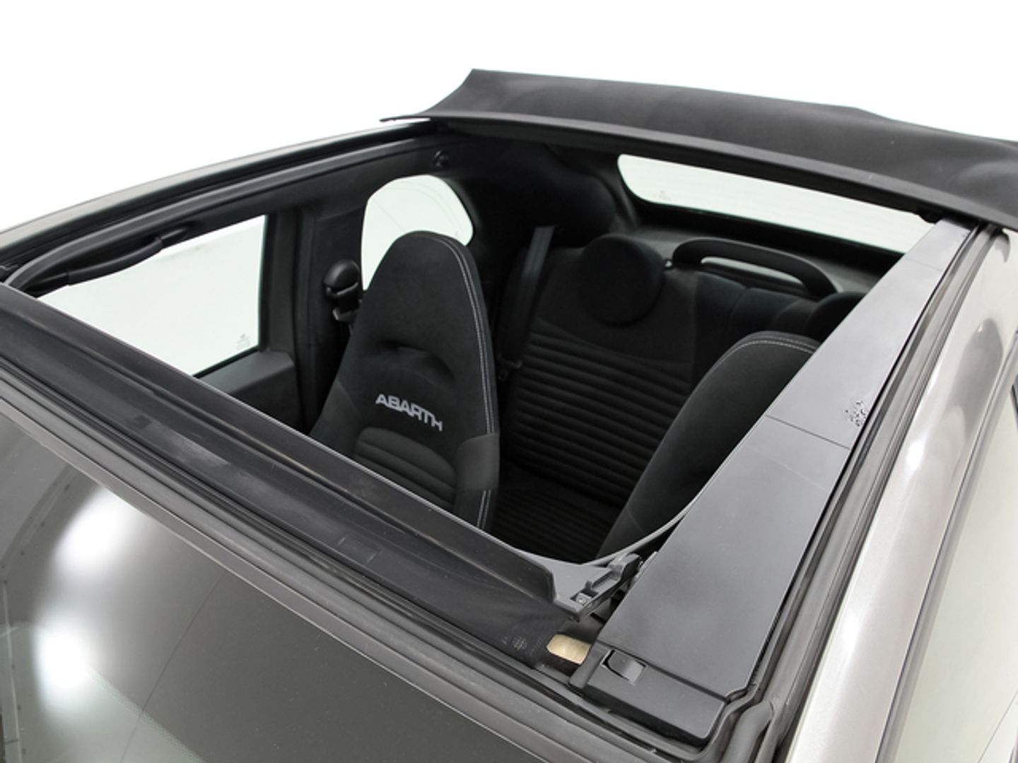 Abarth 500C 1.4 16v T-Jet 695C 132 kW (180 CV)