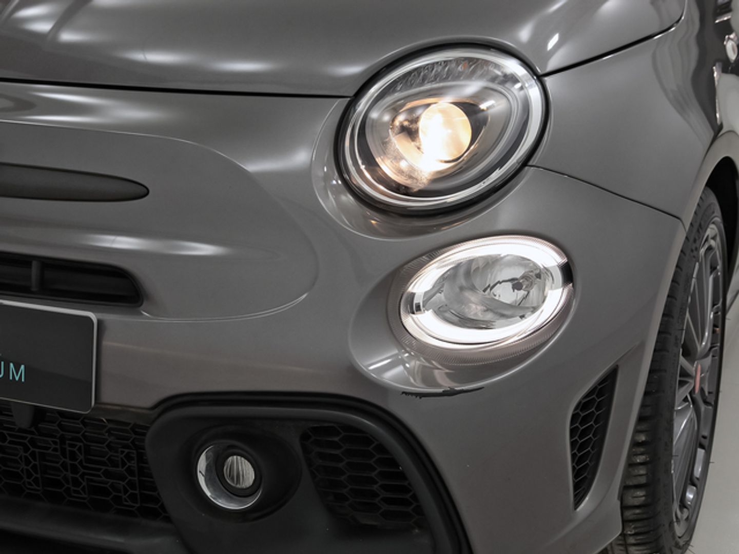 Abarth 500C 1.4 16v T-Jet 695C 132 kW (180 CV)