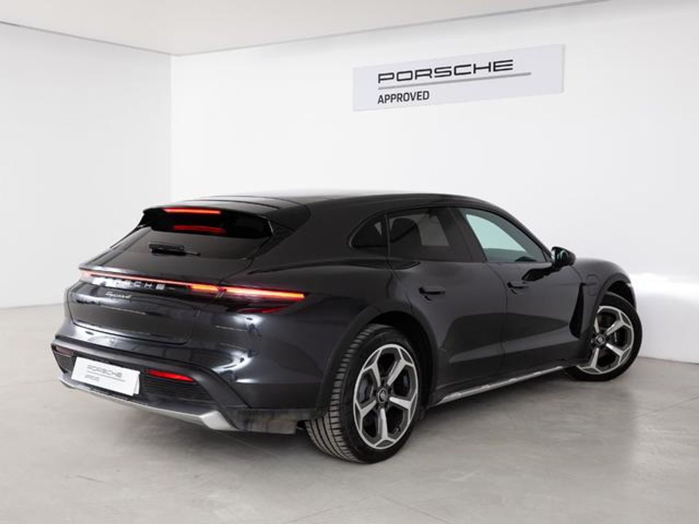 Porsche Taycan 4 Cross Turismo 350 kW (476 CV)