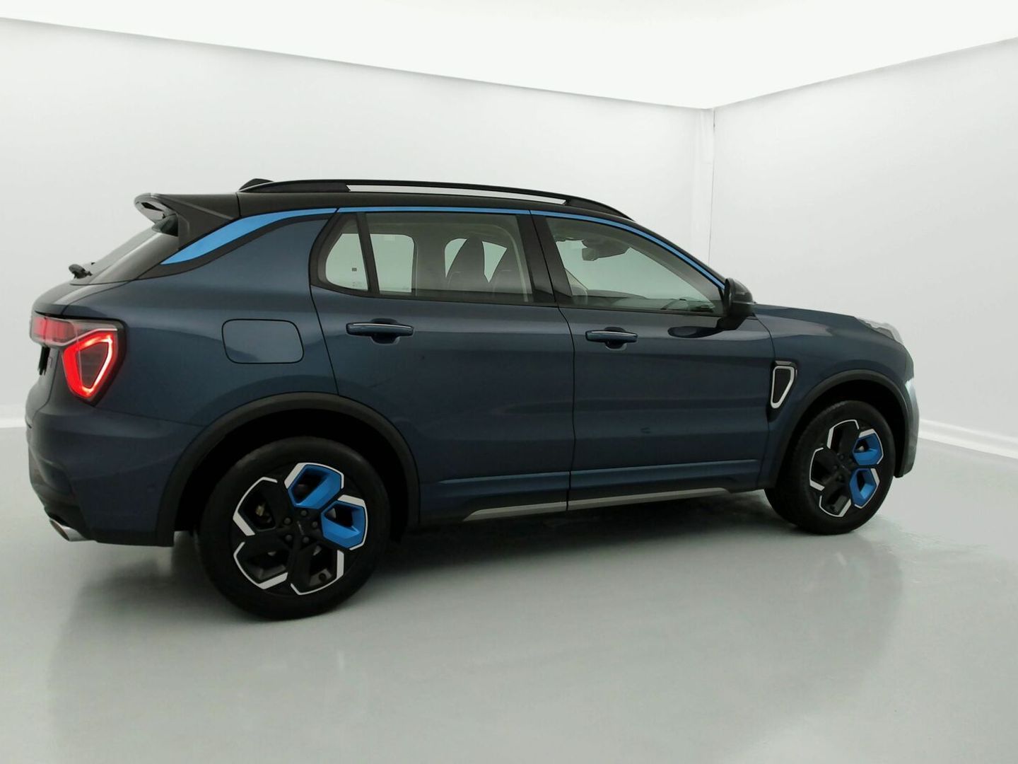Lynk & Co 01 1.5 HEV 145 kW (197 CV)