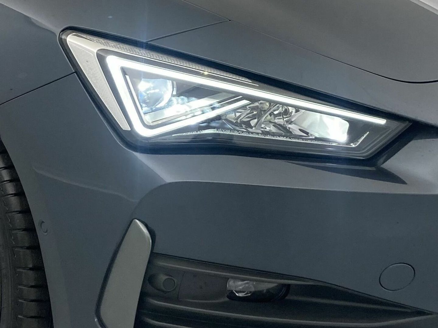 CUPRA Leon Sportstourer 1.5 eTSI DSG 110 kW (150 CV)
