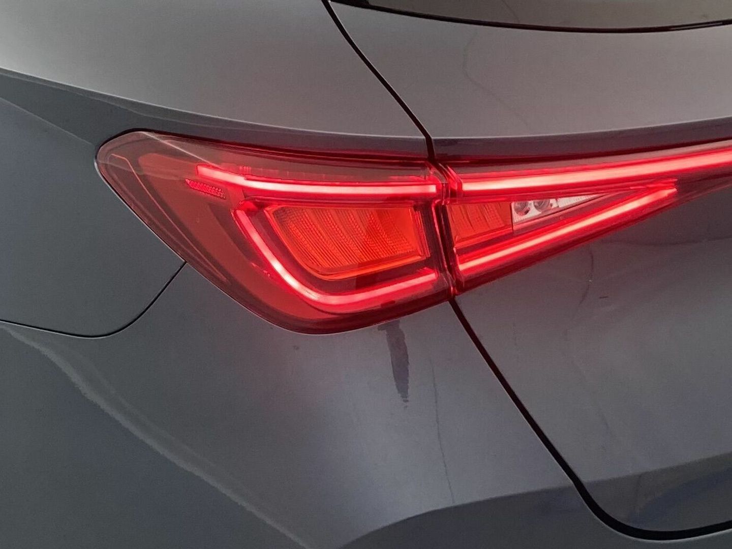 CUPRA Leon Sportstourer 1.5 eTSI DSG 110 kW (150 CV)