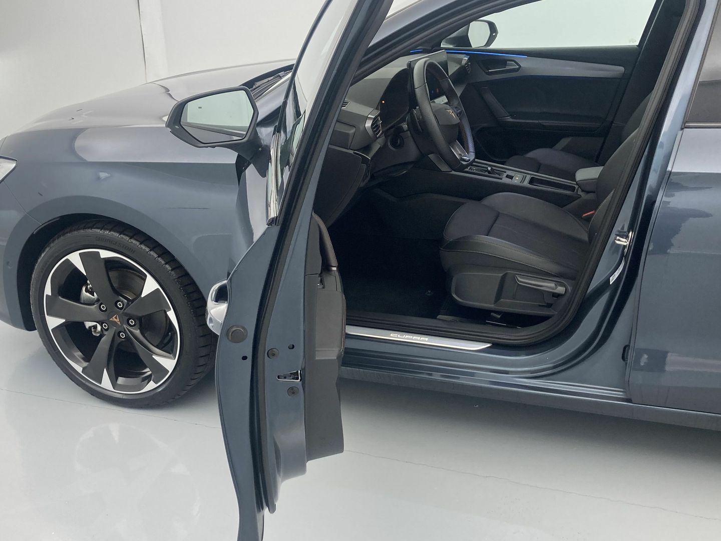 CUPRA Leon Sportstourer 1.5 eTSI DSG 110 kW (150 CV)