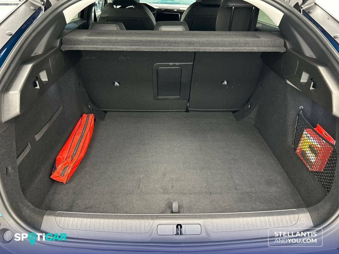 Peugeot 408 Puretech 130 Allure EAT8 96 kW (130 CV)