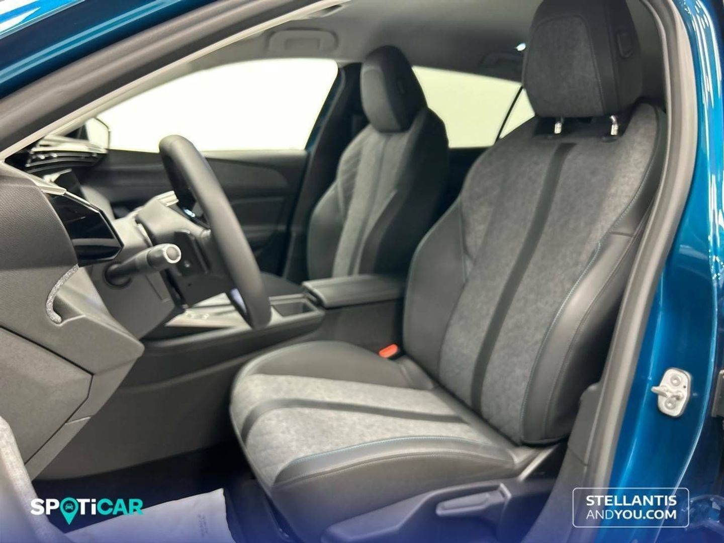 Peugeot 408 Puretech 130 Allure EAT8 96 kW (130 CV)