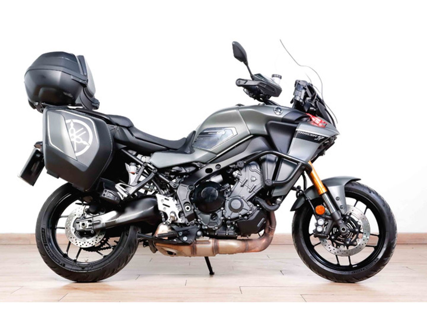 Yamaha Tracer 9 GT Gris Motorcycle