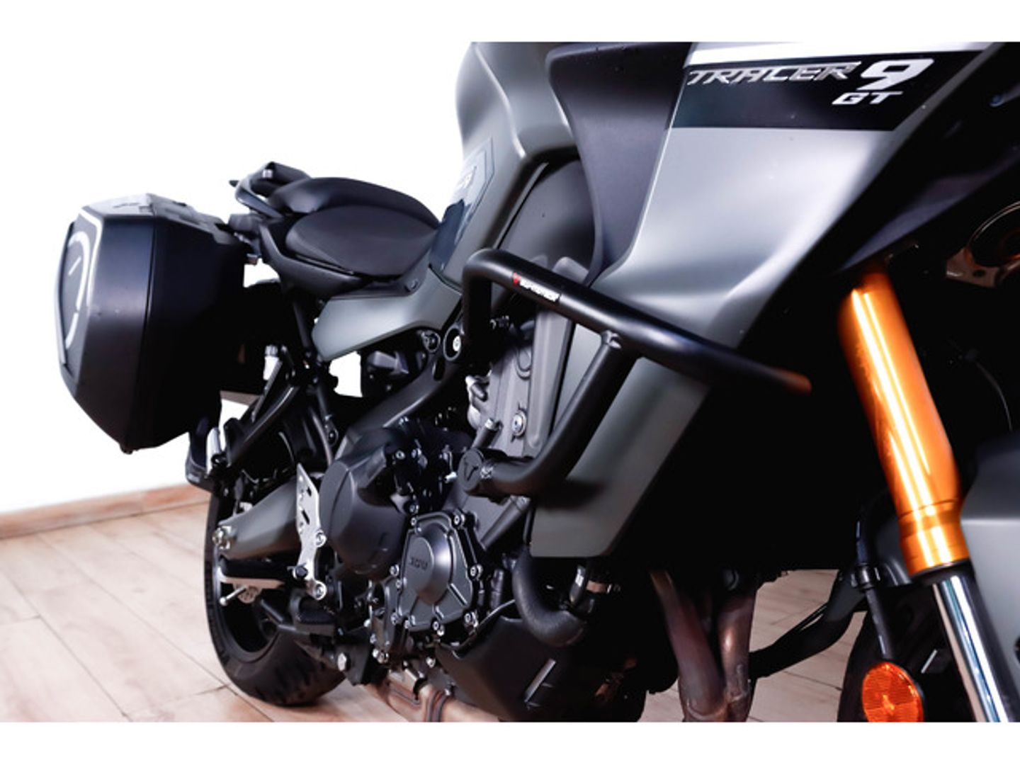 Yamaha Tracer 9 GT Gris Motorcycle