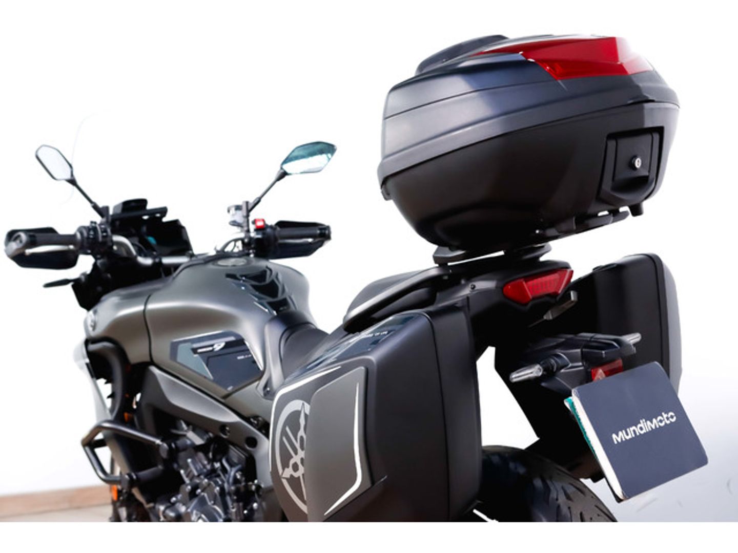 Yamaha Tracer 9 GT Gris Motorcycle